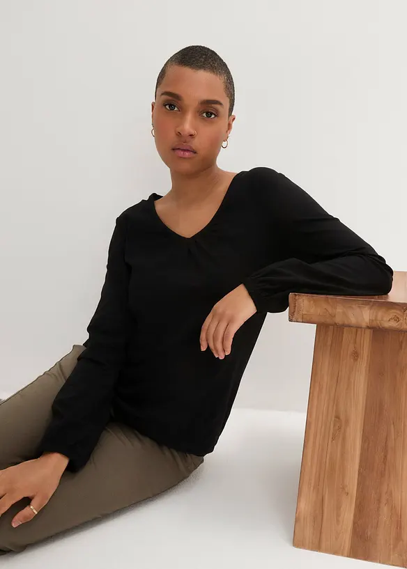 Langarmshirt mit Gummizug aus reiner Baumwolle in schwarz von vorne (im Anschnitt) - bonprix