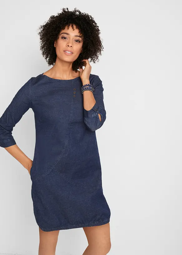 Stretch-Jeanskleid in blau von vorne (Totalaufnahme) - bonprix