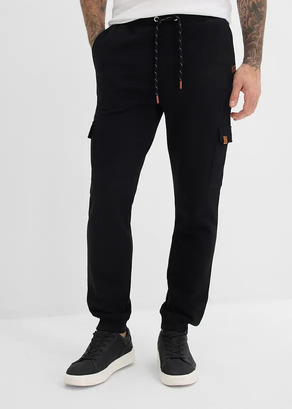 Cargo-Jogginghose aus reiner Bio-Baumwolle in schwarz von vorne - bonprix