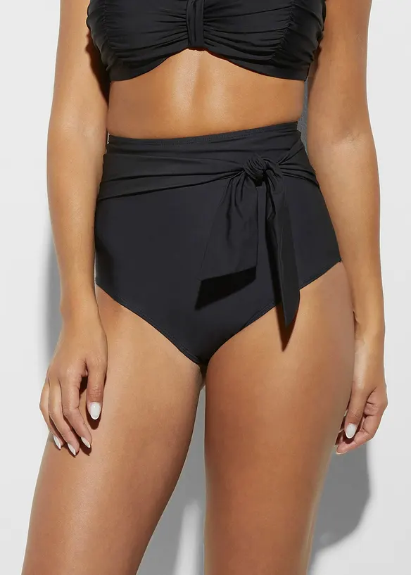 Light Shape Bikinihose in schwarz von vorne - bonprix