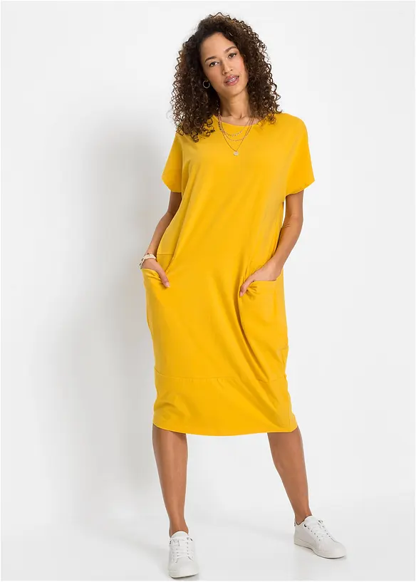 Jerseykleid mit Taschen in gelb von vorne (Totalaufnahme) - bonprix