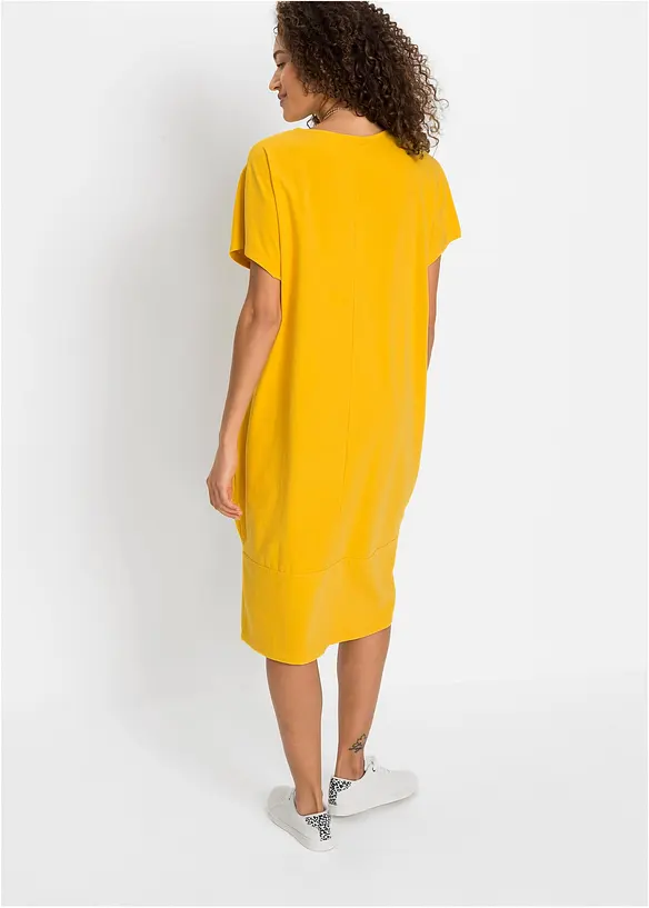 Jerseykleid mit Taschen in gelb von hinten (Totalaufnahme) - bonprix