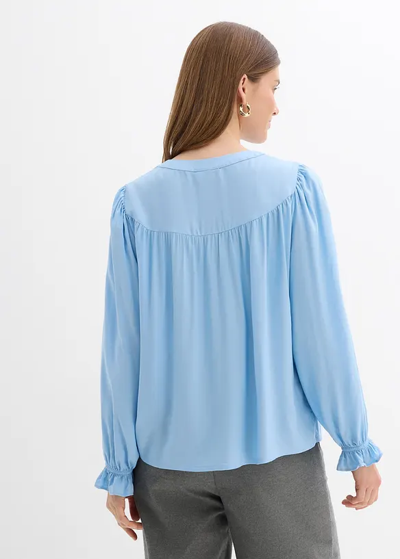 Prairie-Bluse aus fließender Viskose in blau von hinten (im Anschnitt) - bonprix