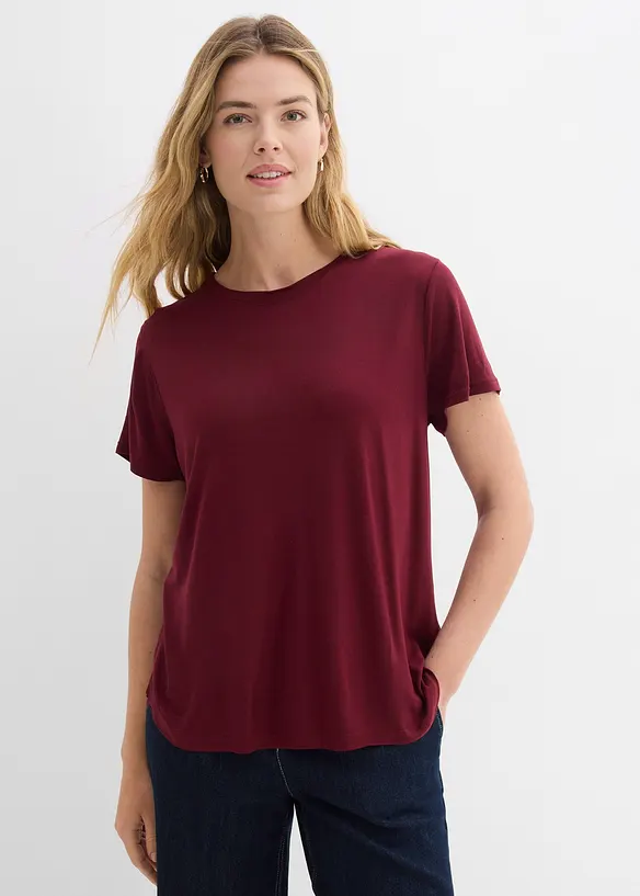 Longshirt aus softer Viskose in rot von vorne (im Anschnitt) - bonprix