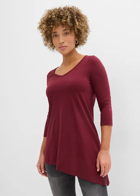 Longshirt aus Baumwoll-Viskose-Mix in rot von vorne (im Anschnitt) - bonprix
