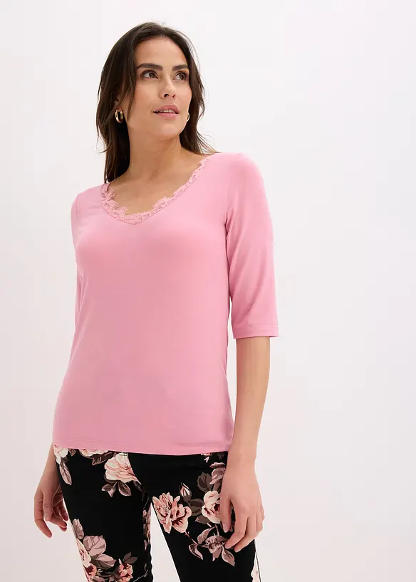 Shirt mit Spitze in rosa von vorne (im Anschnitt) - bonprix Shirt mit Spitze in rosa von vorne (im Anschnitt) - bonprix