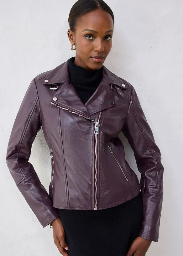 Bikerjacke aus Nappaleder in rot von vorne (im Anschnitt) - bonprix