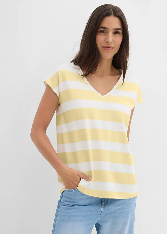 Gestreiftes Strickshirt in weiß von vorne (im Anschnitt) - bonprix