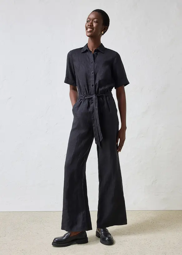 Jumpsuit aus reinem Leinen in schwarz von vorne (Totalaufnahme) - bonprix