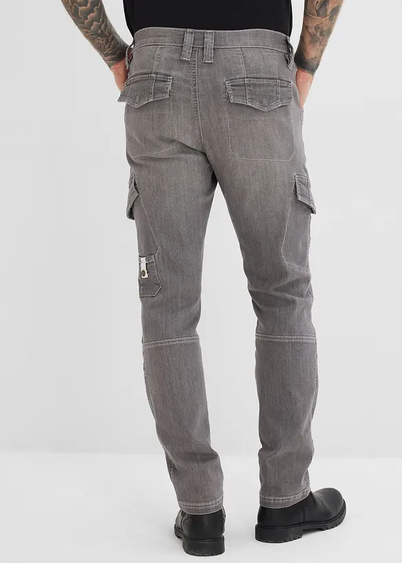 Leichte Regular Fit Cargo-Jeans mit Dehnbund, Straight in grau von hinten - bonprix