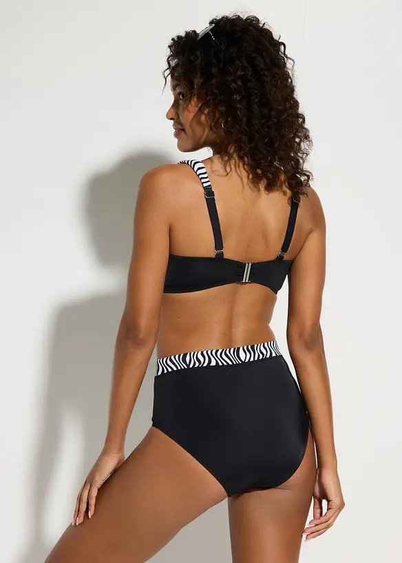Minimizer-Bikini mit gepolsterten Trägern (2-tlg. Set) in schwarz von hinten (Totalaufnahme) - bonprix