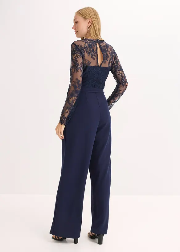 Jumpsuit mit Spitze in blau von hinten (Totalaufnahme) - bonprix