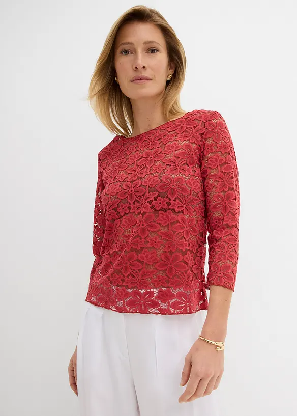 Tailliertes und teiltransparentes Spitzenshirt in rot von vorne (im Anschnitt) - bonprix Tailliertes und teiltransparentes Spitzenshirt in rot von vorne (im Anschnitt) - bonprix