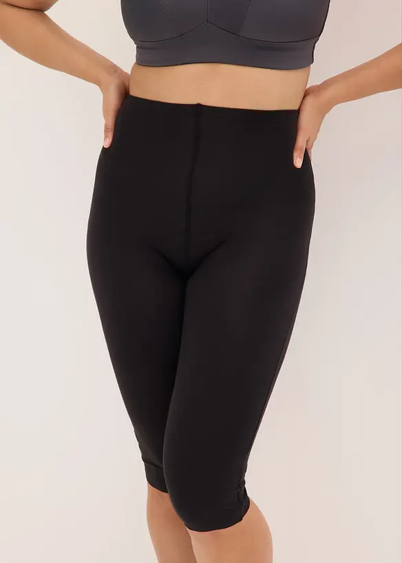Light Shape Capri aus Baumwolle in schwarz von vorne - bonprix