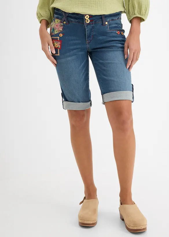 Jeans-Shorts in blau von vorne - bonprix