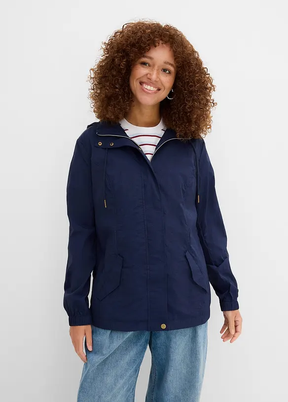 sehr leichte Übergangsjacke in blau von vorne (im Anschnitt) - bonprix