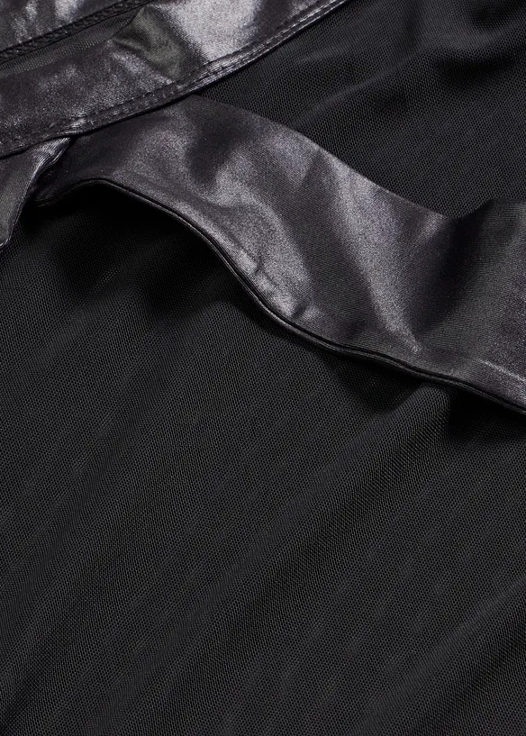 Kleid mit Wetlook in schwarz - bonprix