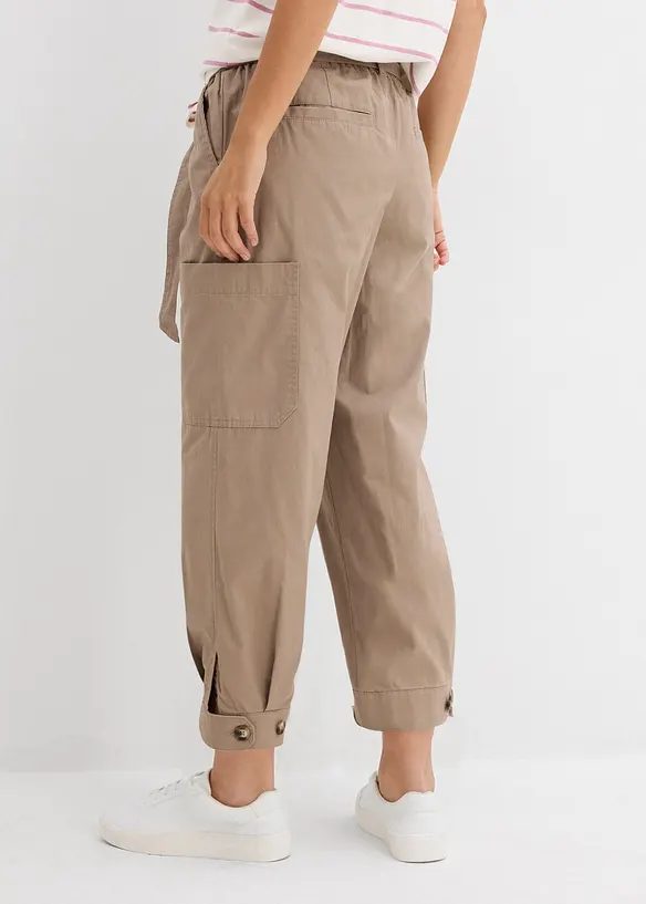 Verkürzte Cargo-Hose aus reiner Baumwolle in braun von hinten - bonprix Verkürzte Cargo-Hose aus reiner Baumwolle in braun von hinten - bonprix