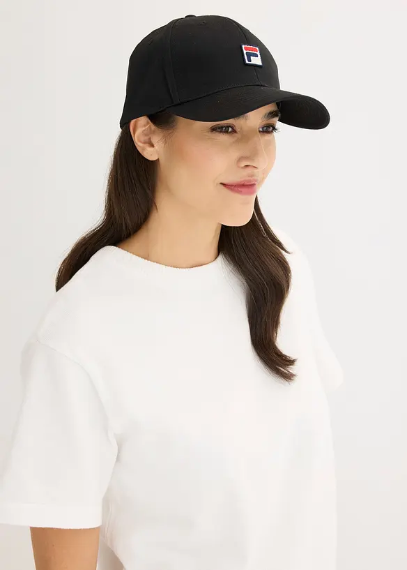 Fila Cap in schwarz von vorne (im Anschnitt) - FILA