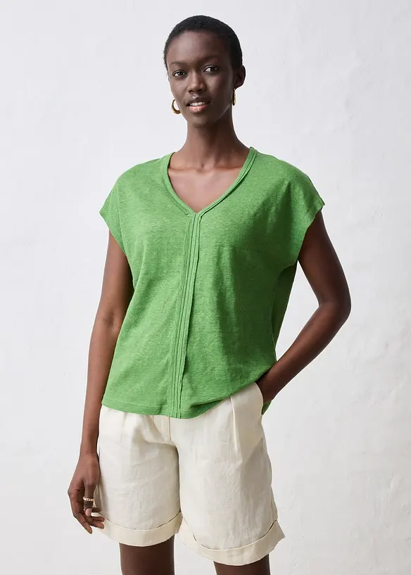 Shirt aus reinem Leinen in grün von vorne (im Anschnitt) - bonprix Shirt aus reinem Leinen in grün von vorne (im Anschnitt) - bonprix