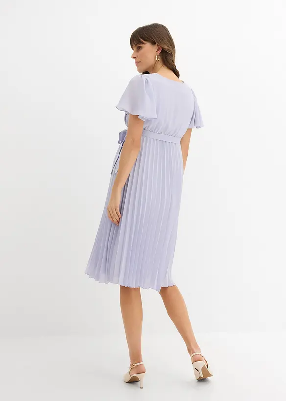 Umstandskleid aus zartem Georgette in lila von hinten (Totalaufnahme) - bonprix