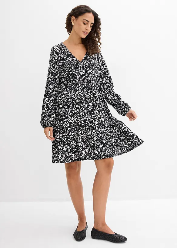 Tunika-Kleid aus leichtem Crêpe in schwarz von vorne (Totalaufnahme) - bonprix Tunika-Kleid aus leichtem Crêpe in schwarz von vorne (Totalaufnahme) - bonprix