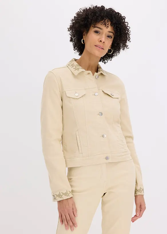 Twill-Jacke mit Stickerei in beige von vorne (im Anschnitt) - bonprix