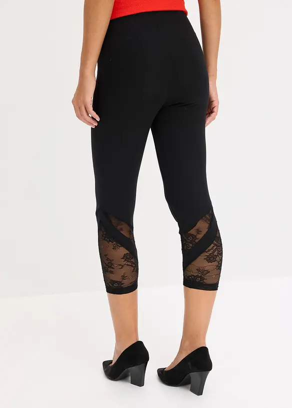 Capri-Leggings mit Spitze in schwarz von hinten - bonprix
