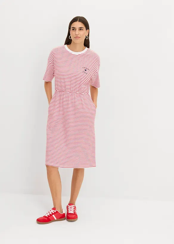 Gestreiftes Jerseykleid mit Stickerei in rot von vorne (Totalaufnahme) - bonprix Gestreiftes Jerseykleid mit Stickerei in rot von vorne (Totalaufnahme) - bonprix