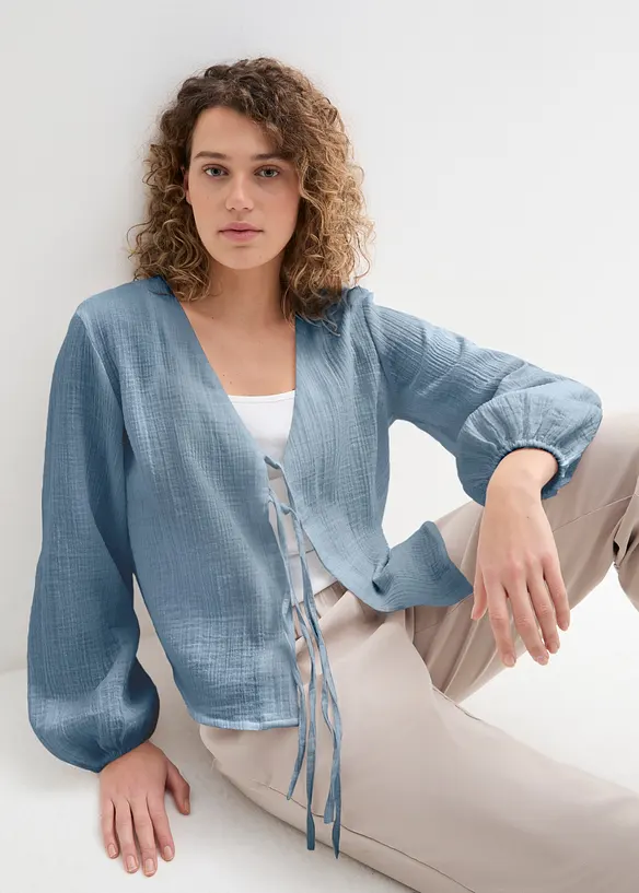 Musselin-Bolero aus reiner Baumwolle in blau von vorne (im Anschnitt) - bonprix