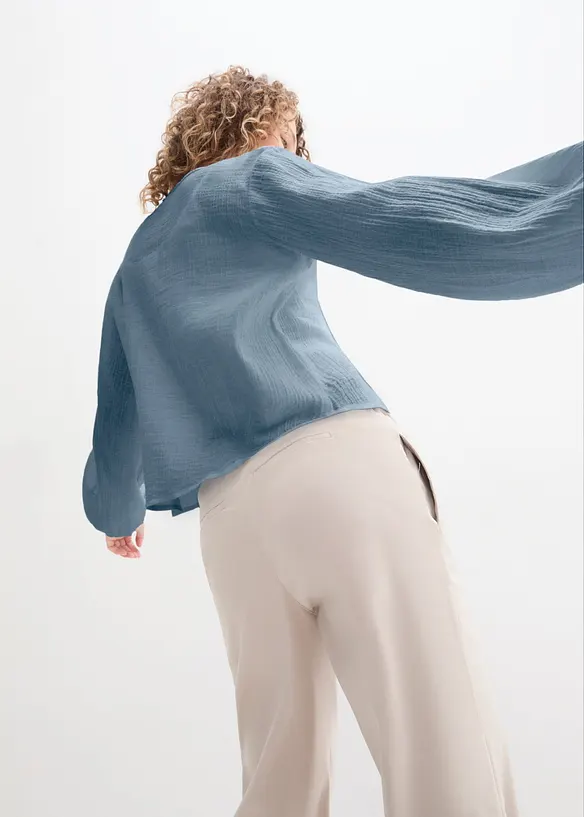 Musselin-Bolero aus reiner Baumwolle in blau von hinten (im Anschnitt) - bonprix
