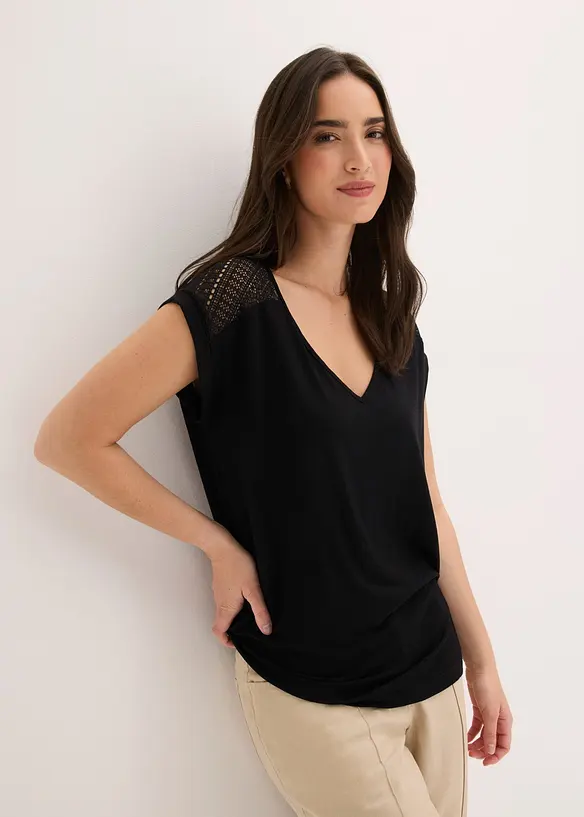 Shirt aus softem Viskose-Mix in schwarz von vorne (im Anschnitt) - bonprix