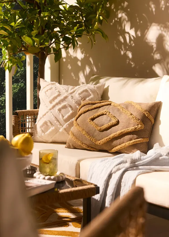 Kissen mit Hoch- Tief Effekt in beige (Ambiente) - bonprix