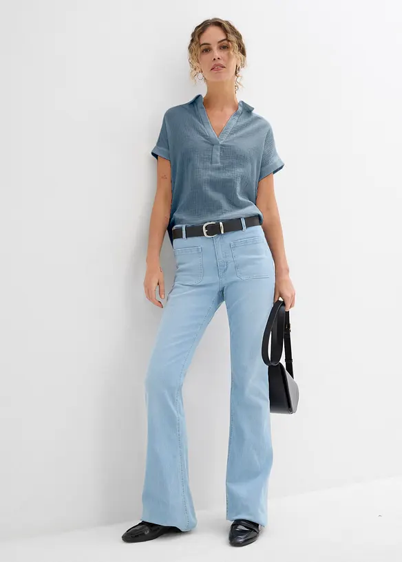 Musselin-Kurzarmbluse aus reiner Baumwolle in blau im Look von vorne (Totalaufnahme) - bonprix
