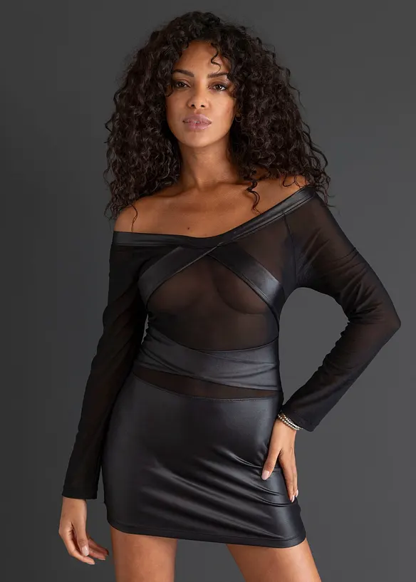Kleid mit Wetlook in schwarz von hinten (Totalaufnahme) - bonprix