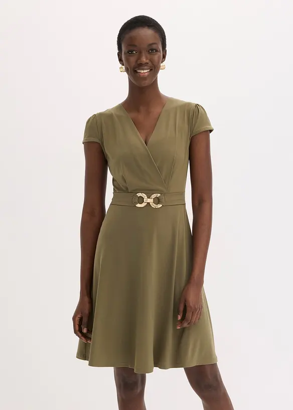 Jerseykleid mit dekorativer Schließe in grün von vorne (Totalaufnahme) - bonprix Jerseykleid mit dekorativer Schließe in grün von vorne (Totalaufnahme) - bonprix