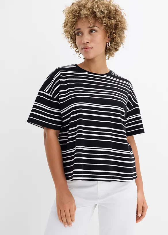 Weites T-Shirt aus schwerer Baumwolle in schwarz von vorne (im Anschnitt) - bonprix