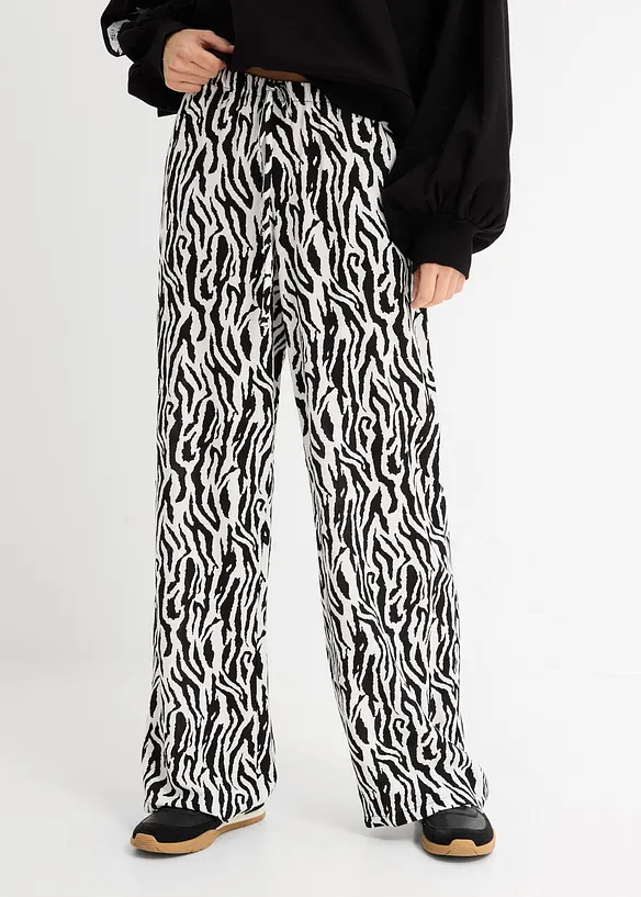 Schlupfhose aus fließender Viskose in schwarz von vorne - bonprix