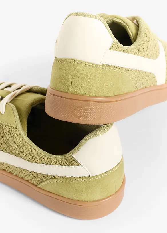 Sneaker im Retrolook in grün - bonprix