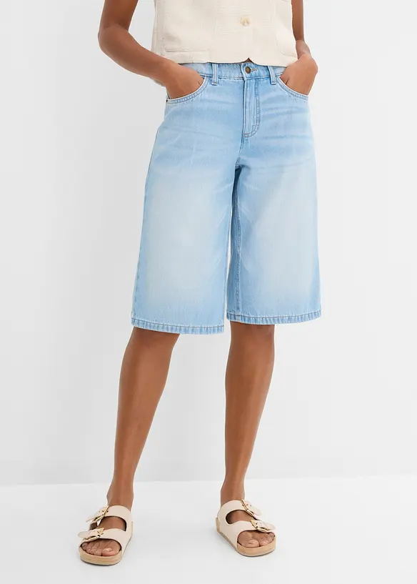 Leichte Jeans-Bermuda Mid Waist in blau von vorne - bonprix