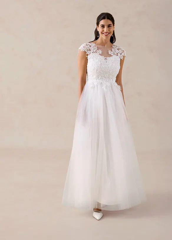 Brautkleid aus zartem Tüll mit Spitze in weiß von vorne (Totalaufnahme) - bonprix Brautkleid aus zartem Tüll mit Spitze in weiß von vorne (Totalaufnahme) - bonprix