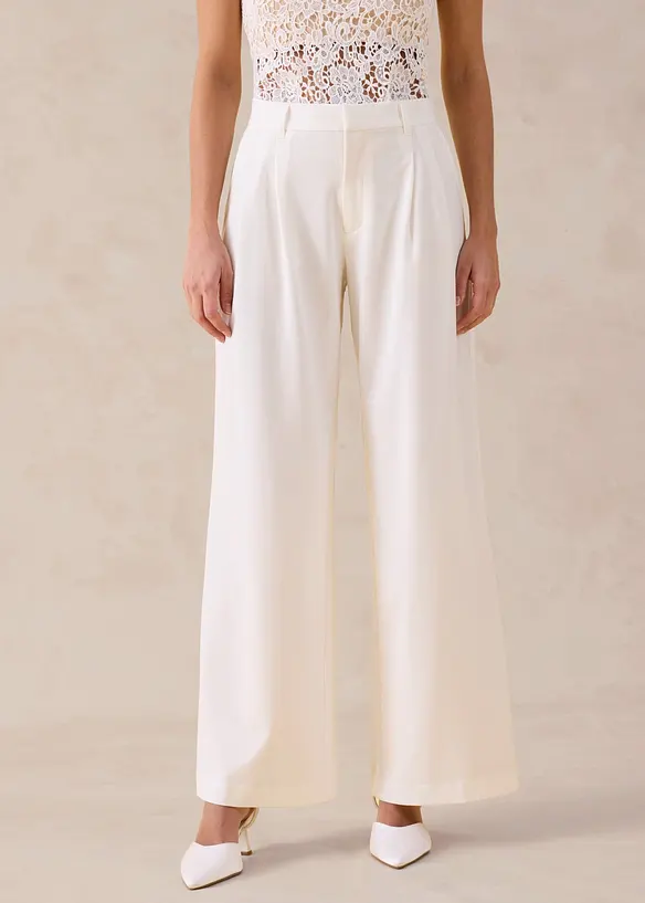 Marlenehose in weiß von vorne - bonprix
