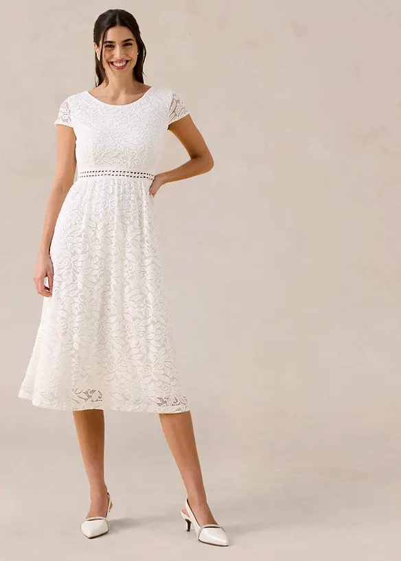 Spitzenkleid mit Häkel-Einsatz in der Taille in weiß von vorne (Totalaufnahme) - bonprix Spitzenkleid mit Häkel-Einsatz in der Taille in weiß von vorne (Totalaufnahme) - bonprix