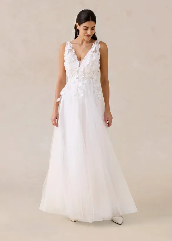 Maxikleid aus zartem Tüll mit Blumen-Applikation in weiß von vorne (Totalaufnahme) - bonprix Maxikleid aus zartem Tüll mit Blumen-Applikation in weiß von vorne (Totalaufnahme) - bonprix