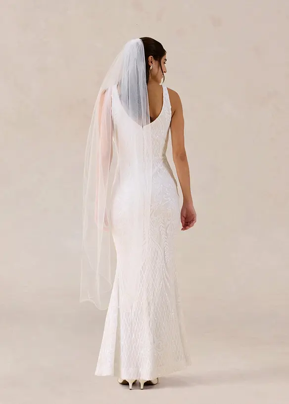 Brautkleid mit Paillettenstickerei in weiß von hinten (Totalaufnahme) - bonprix