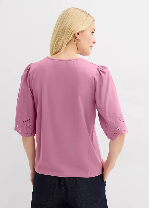 Shirt mit Lochstickerei in rosa von hinten (im Anschnitt) - bonprix