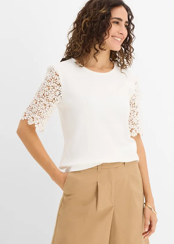 Shirt aus reiner Bio-Baumwolle in weiß von vorne (im Anschnitt) - bonprix Shirt aus reiner Bio-Baumwolle in weiß von vorne (im Anschnitt) - bonprix