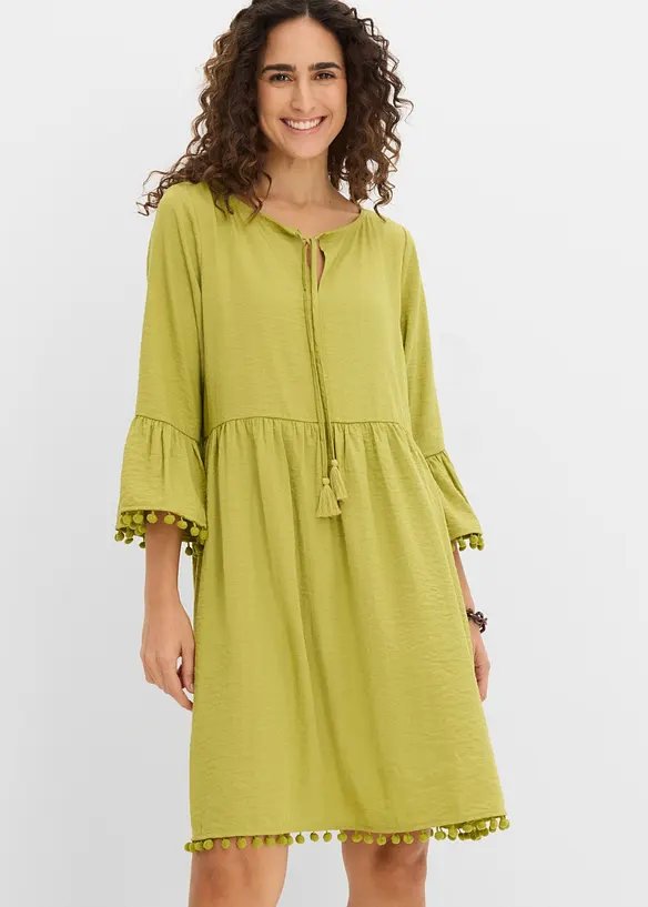 Kleid aus fließender Viskose in grün von vorne (Totalaufnahme) - bonprix