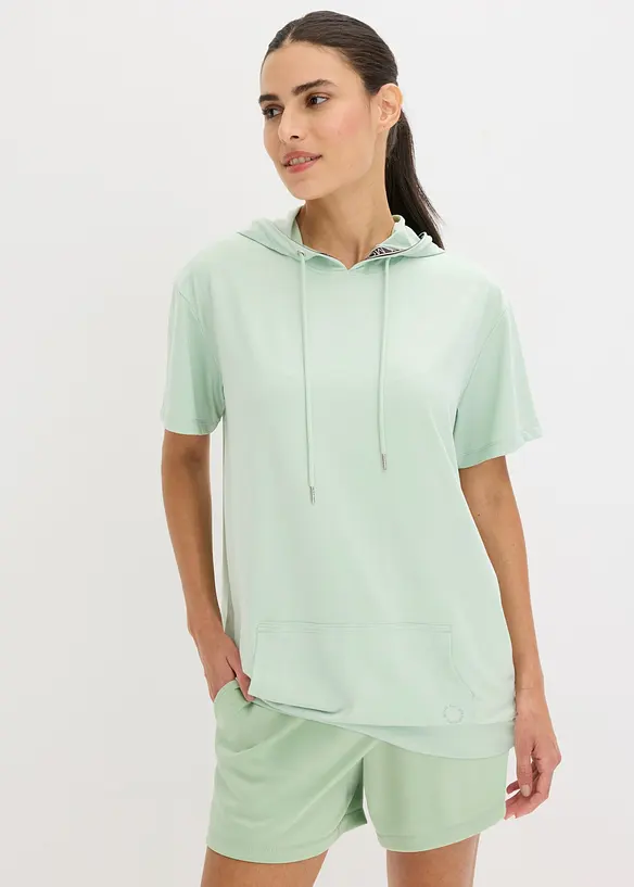 Oversized Sport-Shirt mit Kapuze, schnelltrocknend in grün von vorne (im Anschnitt) - bonprix