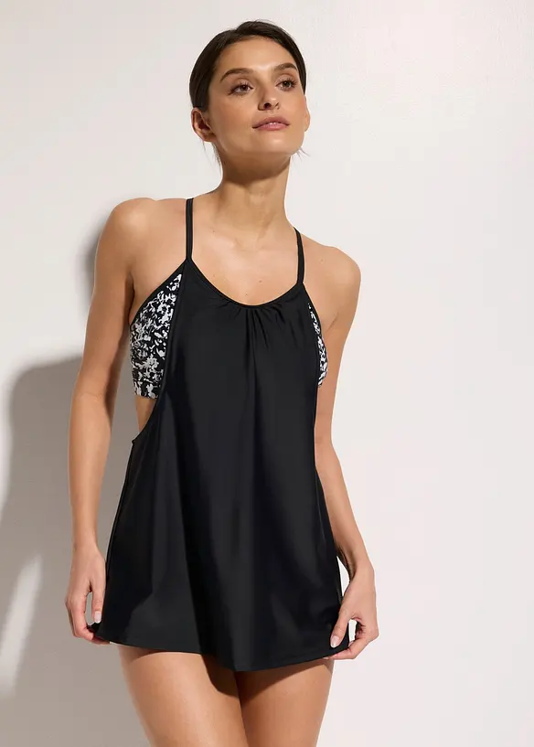 Tankini mit spezieller Rückenlösung (2-tlg.Set) in schwarz von vorne (Totalaufnahme) - bonprix
